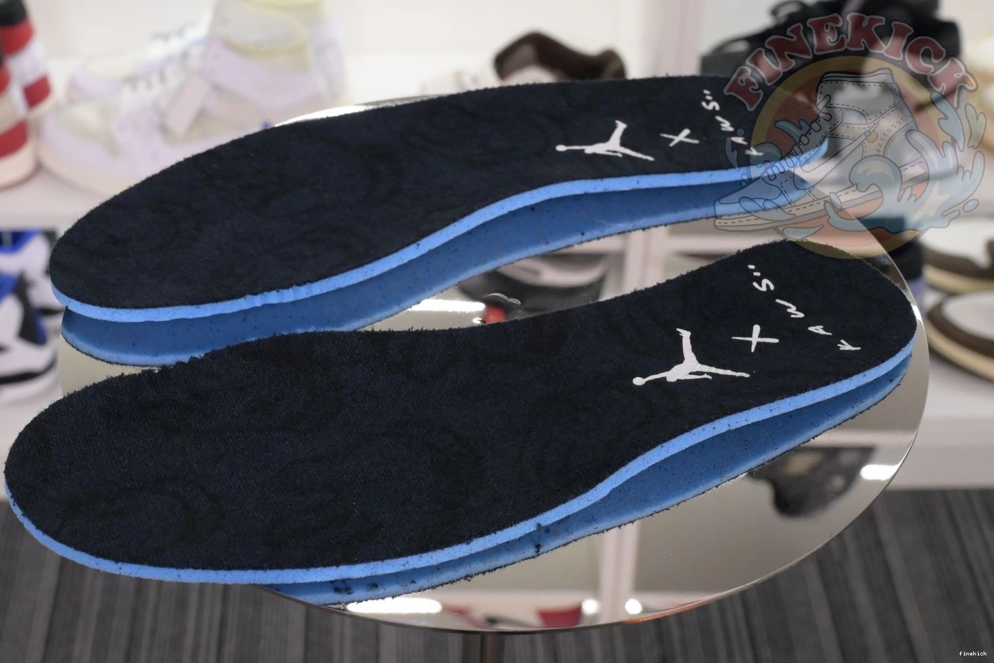 4 Air black Jordan kaws Jordan 0127